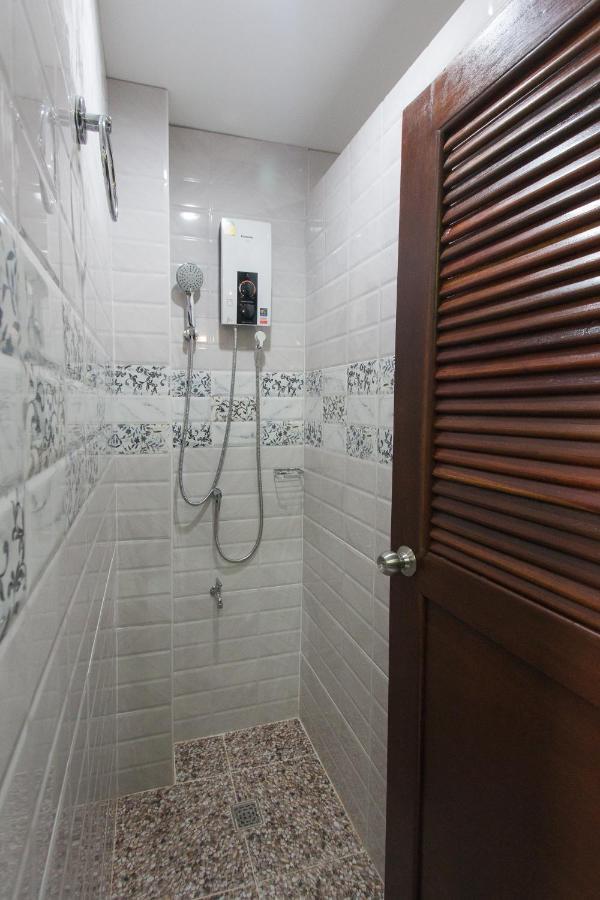 Puak Taem Boutique Hotel Chiang Mai Bagian luar foto
